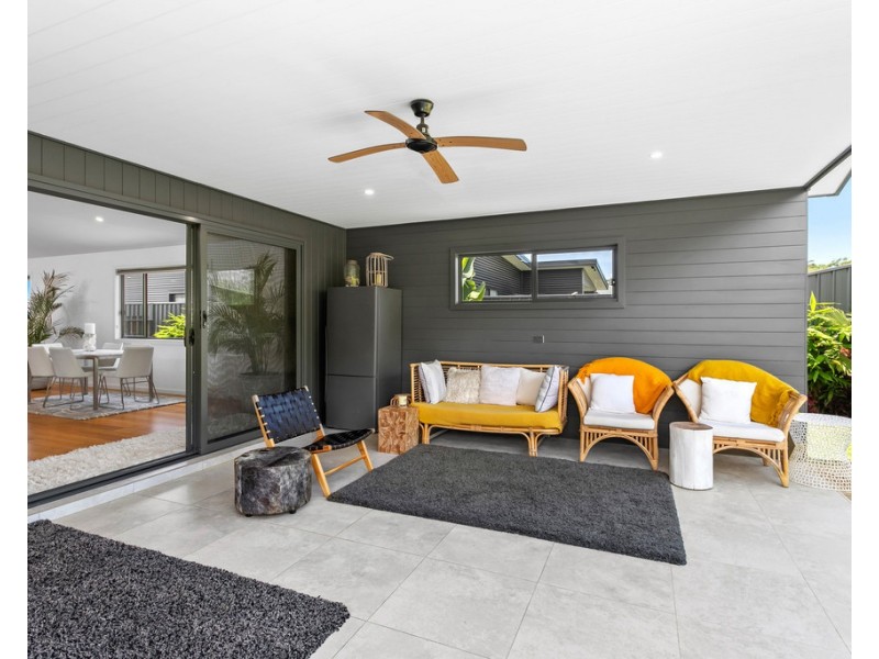 28 Como Avenue, Burrill Lake NSW 2539