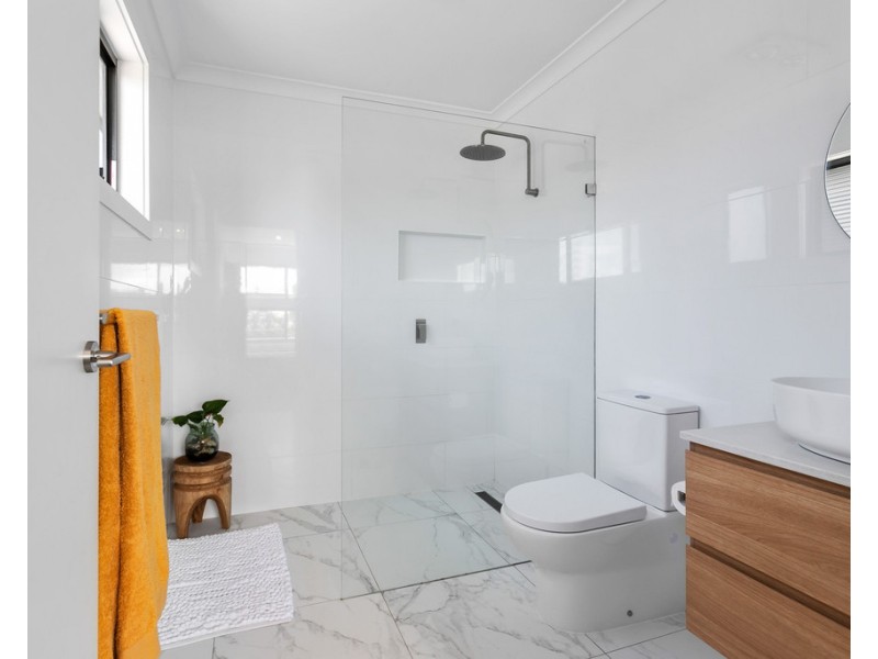 28 Como Avenue, Burrill Lake NSW 2539