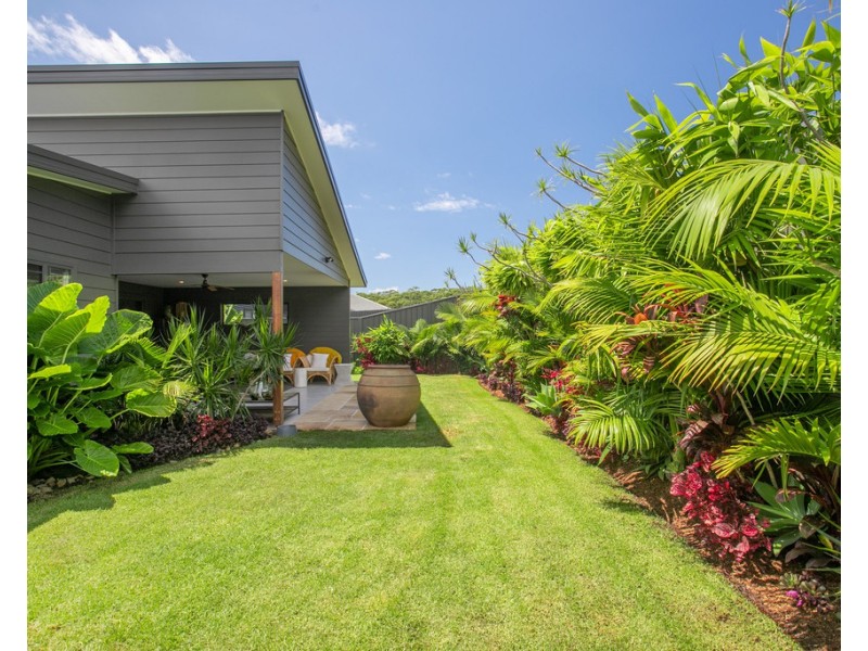 28 Como Avenue, Burrill Lake NSW 2539