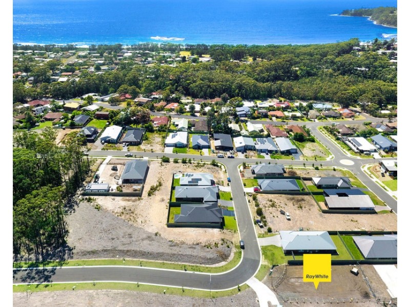 11 Iluka Crescent, Narrawallee NSW 2539