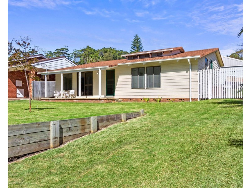21 Turner Street, Mollymook NSW 2539