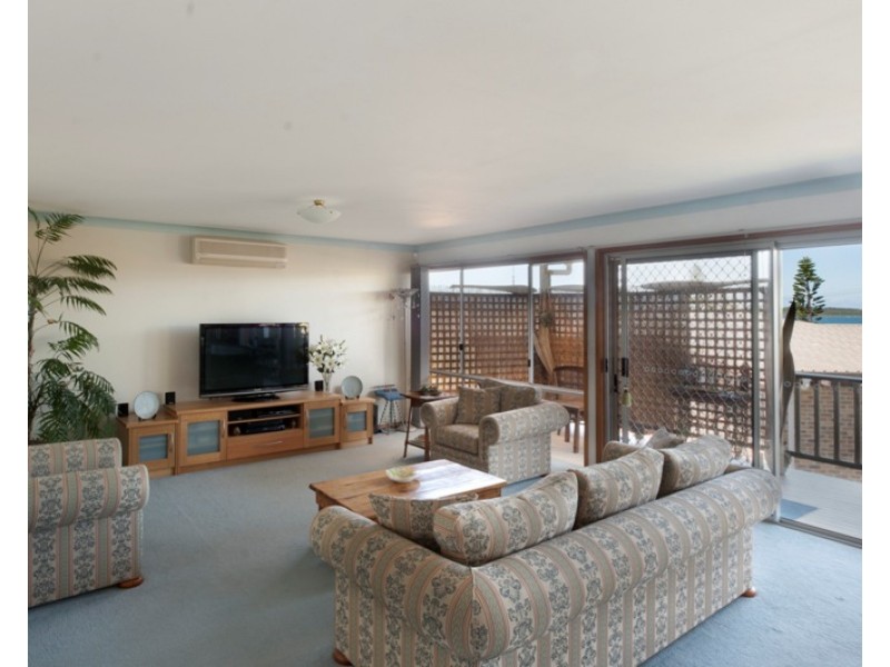 49 Lurnea Avenue, Bawley Point NSW 2539