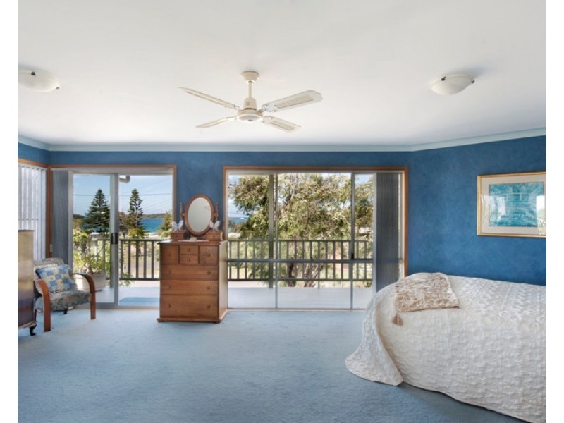 49 Lurnea Avenue, Bawley Point NSW 2539