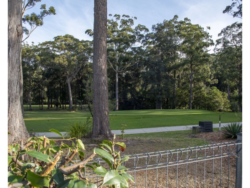 39 Clyde Street, Mollymook NSW 2539