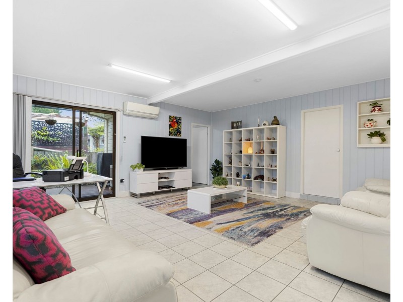 60 Wyoming Ave, Burrill Lake NSW 2539