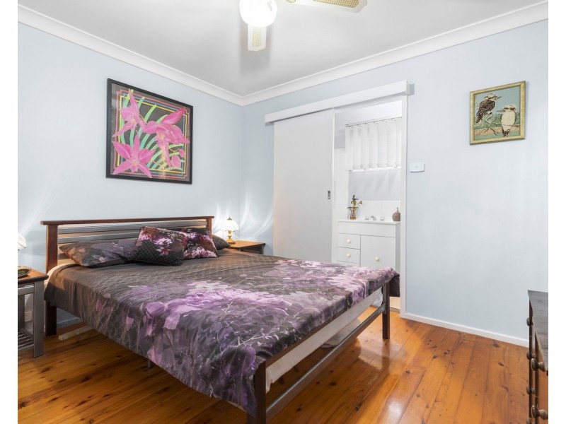 60 Wyoming Ave, Burrill Lake NSW 2539