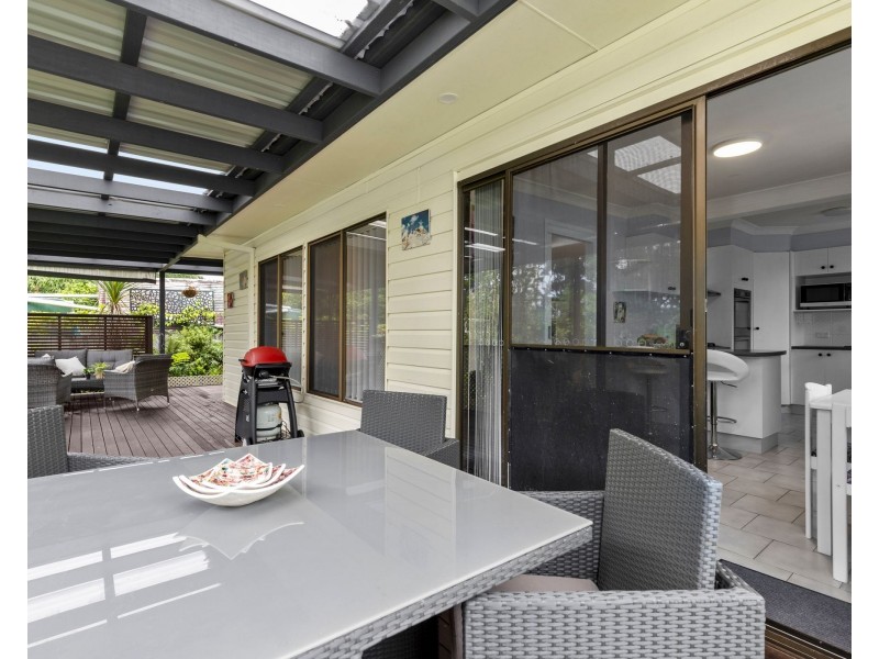 60 Wyoming Ave, Burrill Lake NSW 2539