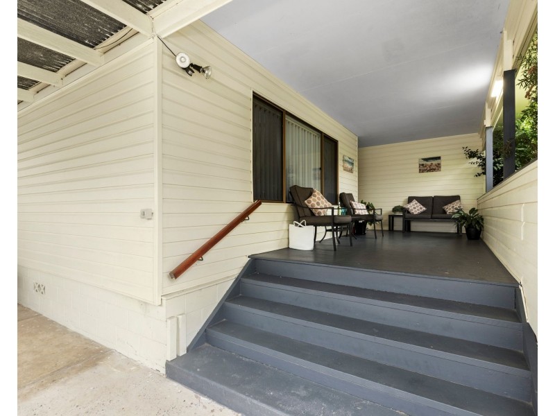 60 Wyoming Ave, Burrill Lake NSW 2539