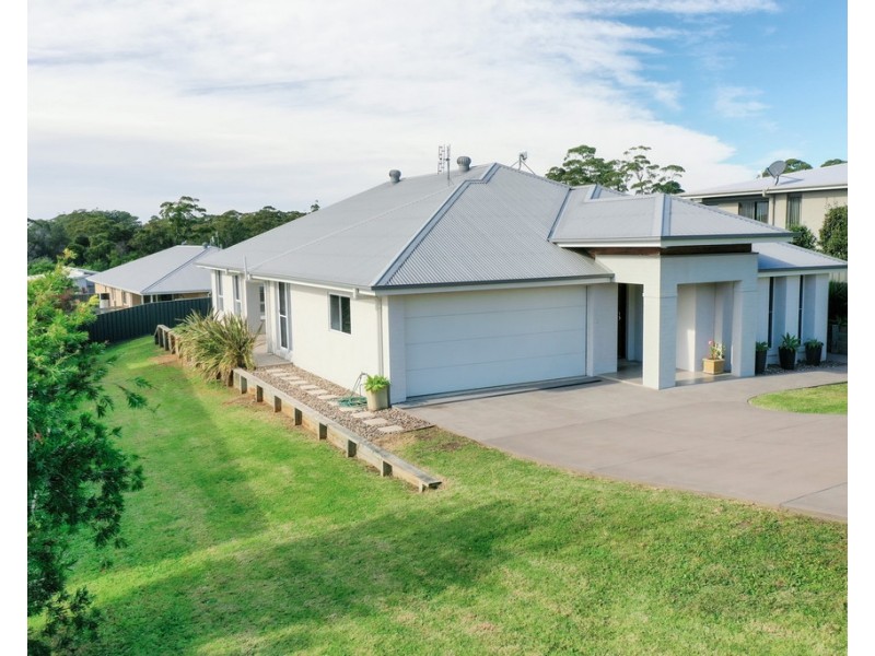 11 Laurel Avenue, Ulladulla NSW 2539
