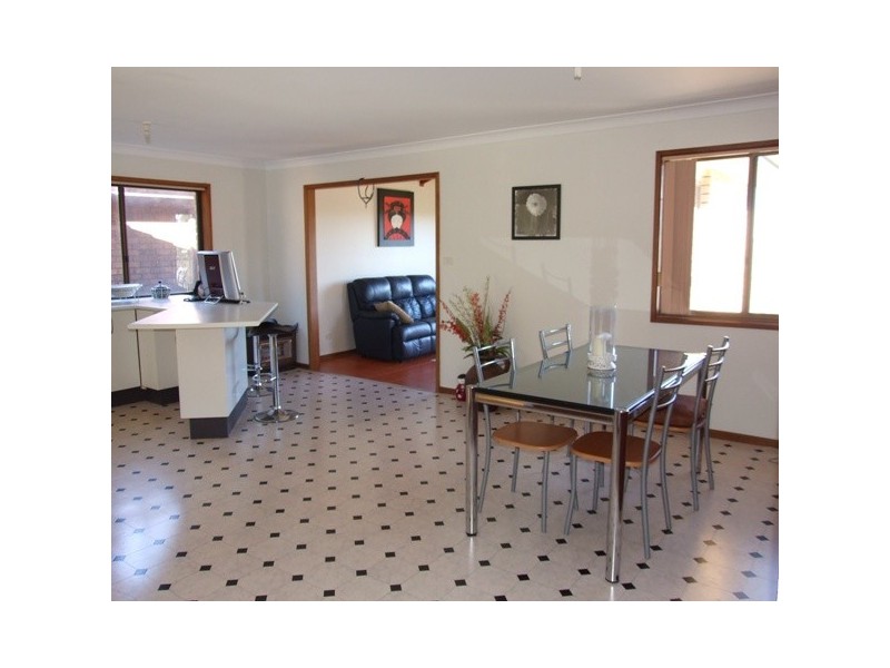 45 Canberra Crescent, Burrill Lake NSW 2539