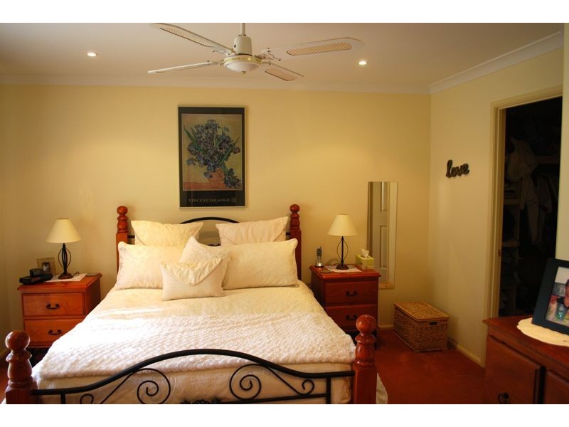 8 Tulip Oak Drive, Ulladulla NSW 2539