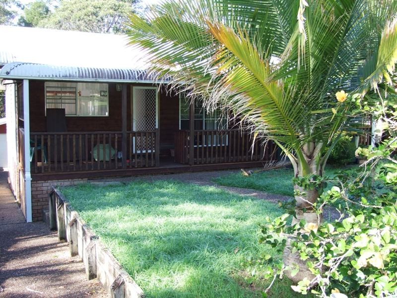 20 Cornfield Parade, Fishermans Paradise NSW 2539
