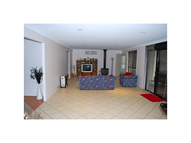 12 Royal Mantle Drive, Ulladulla NSW 2539