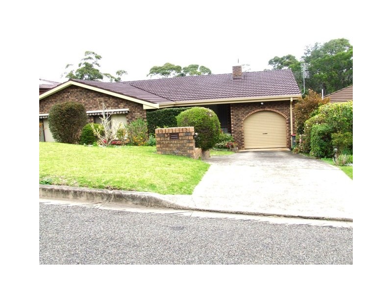 13 Bond Place, Mollymook NSW 2539