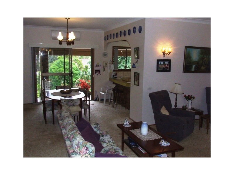 13 Bond Place, Mollymook NSW 2539