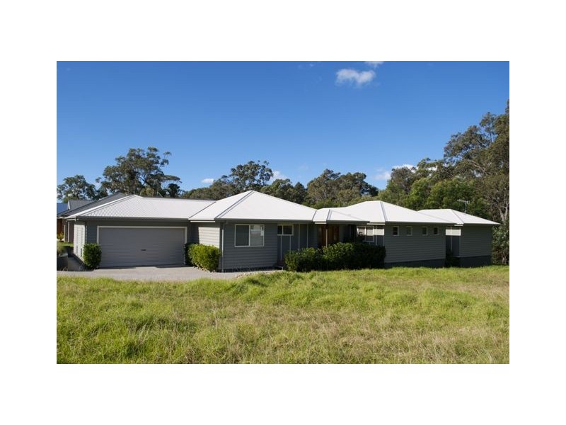 13 Wuru Drive, Dolphin Point NSW 2539
