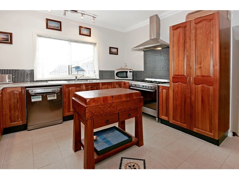 5 Martin Avenue, Ulladulla NSW 2539