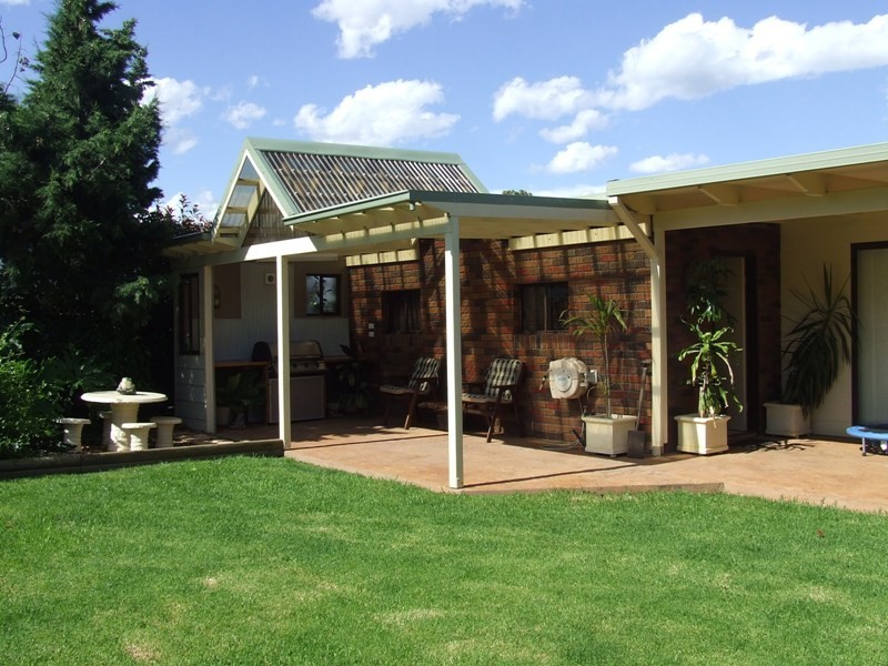 21 Tradewinds Avenue, Sussex Inlet NSW 2540