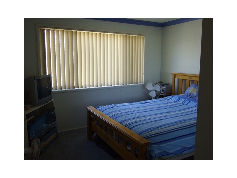 39 River Road, Lake Tabourie NSW 2539