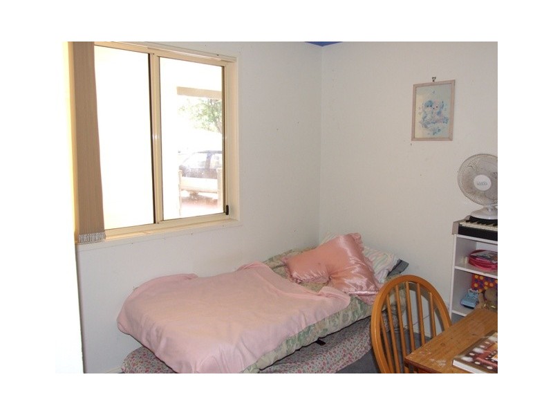 39 River Road, Lake Tabourie NSW 2539