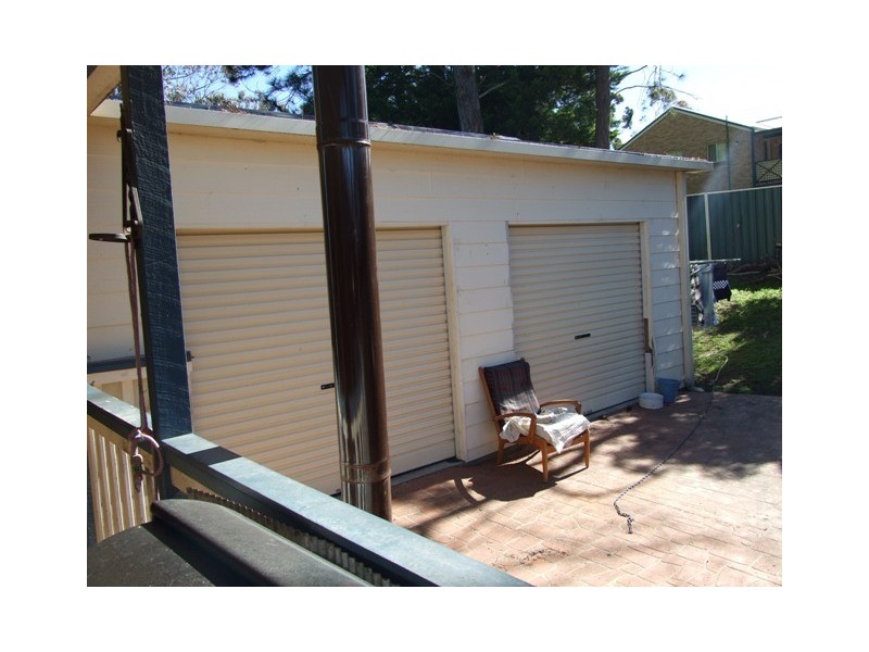 39 River Road, Lake Tabourie NSW 2539