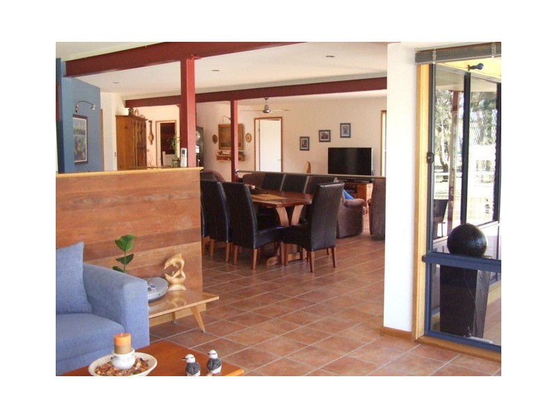 246 River Road, Sussex Inlet NSW 2540