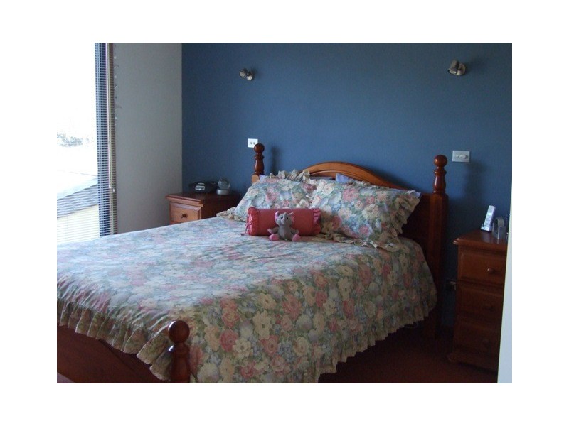 246 River Road, Sussex Inlet NSW 2540