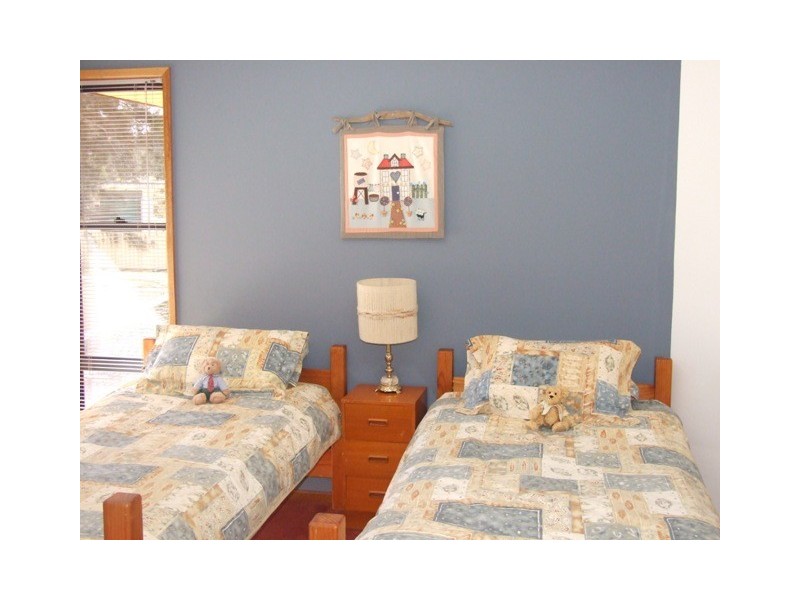 246 River Road, Sussex Inlet NSW 2540