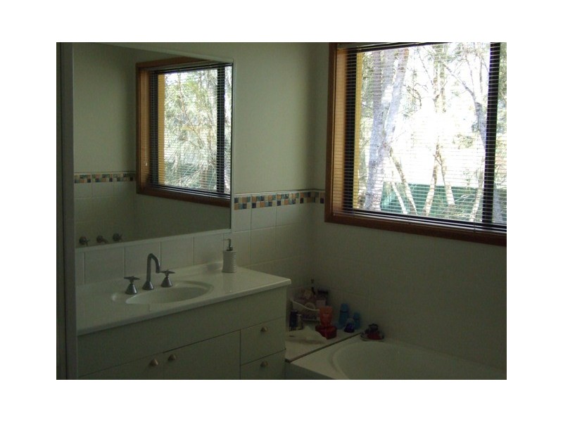 246 River Road, Sussex Inlet NSW 2540