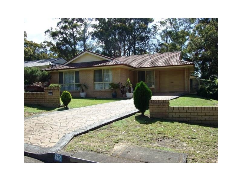 62 Suncrest Ave, Sussex Inlet NSW 2540