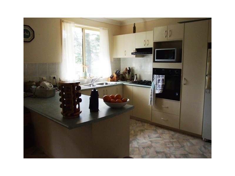 62 Suncrest Ave, Sussex Inlet NSW 2540