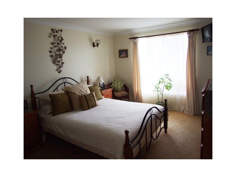 31 Thistleton Drive, Burrill Lake NSW 2539