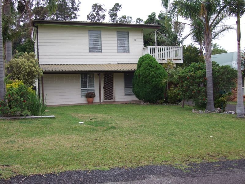 12 Beachview Avenue, Berrara NSW 2540