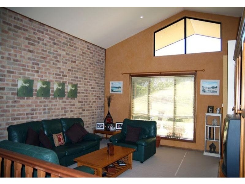 204 Matron Porter Drive, Mollymook NSW 2539