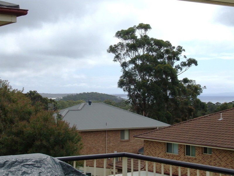 8 Seascape Close, Narrawallee NSW 2539