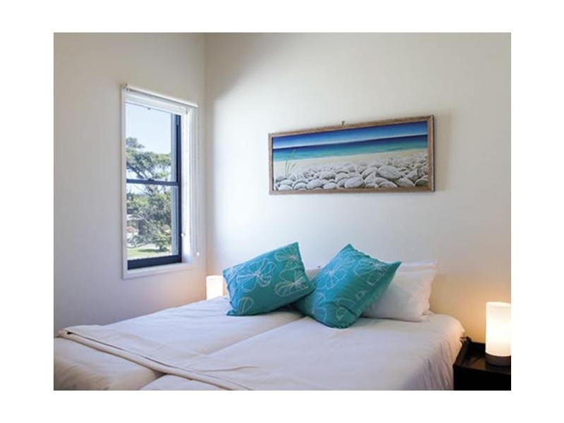 10/5-7 Golf Ave, Mollymook Beach NSW 2539