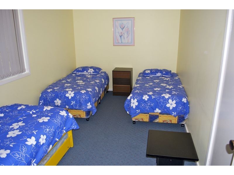 16 Beach Road, Mollymook NSW 2539
