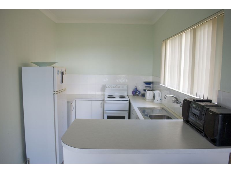 16 Beach Road, Mollymook NSW 2539