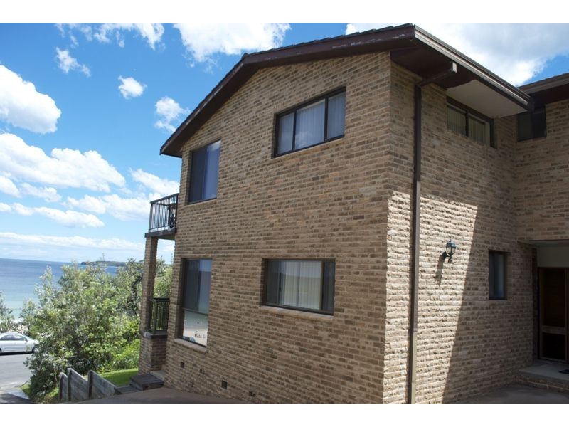 16 Beach Road, Mollymook NSW 2539