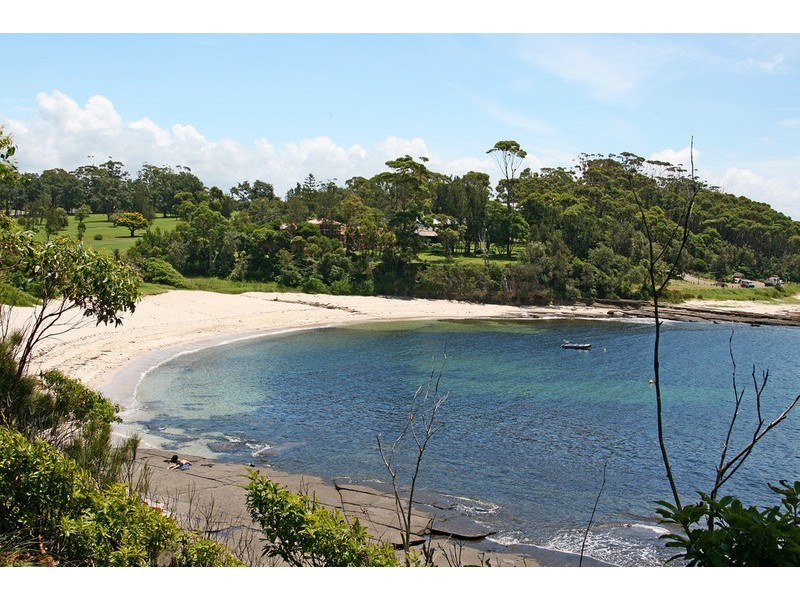 20 Shipton Crescent, Mollymook NSW 2539