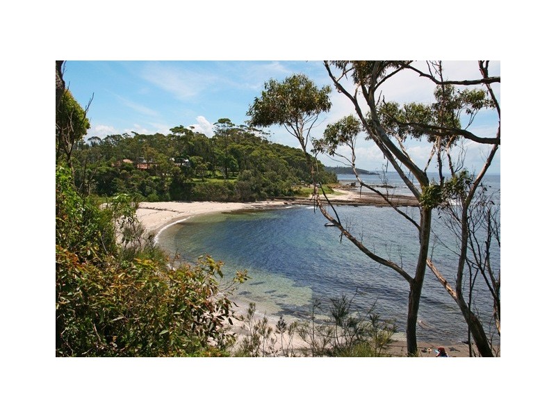 20 Shipton Crescent, Mollymook NSW 2539