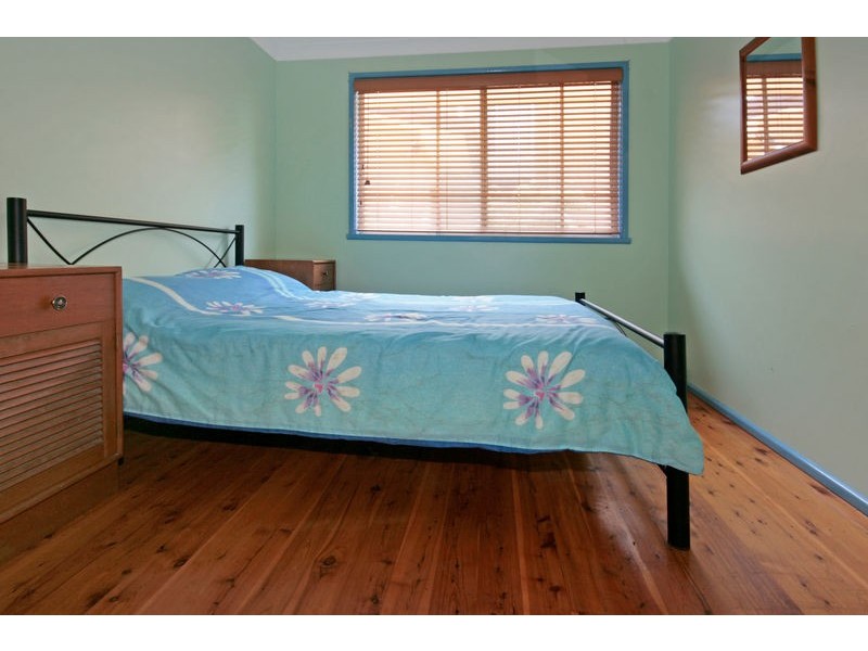 10 Jones Avenue, Mollymook NSW 2539