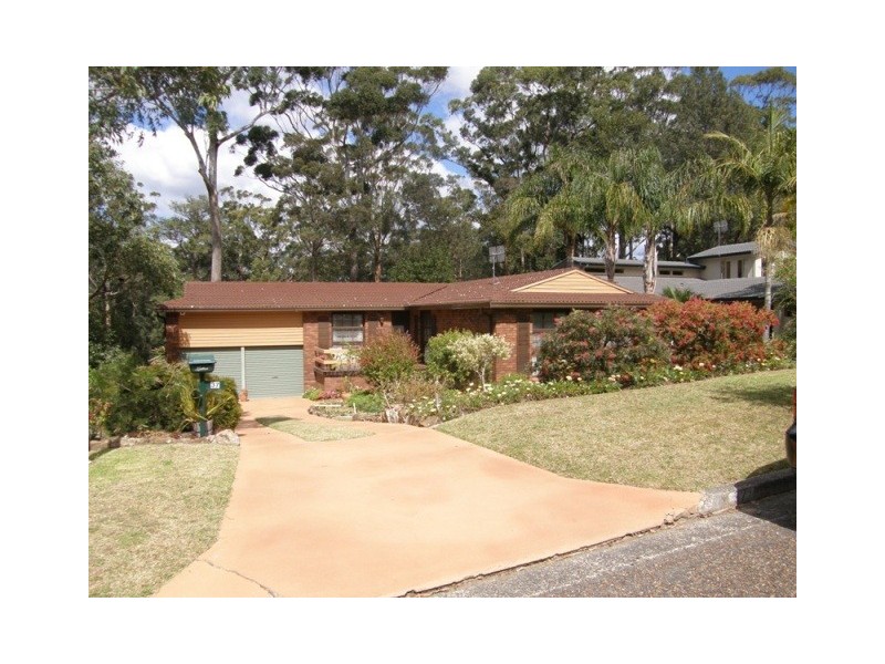 37 Clyde Street, Mollymook NSW 2539
