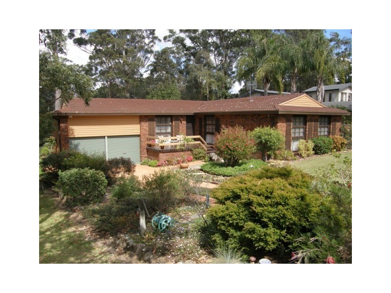 37 Clyde Street, Mollymook NSW 2539
