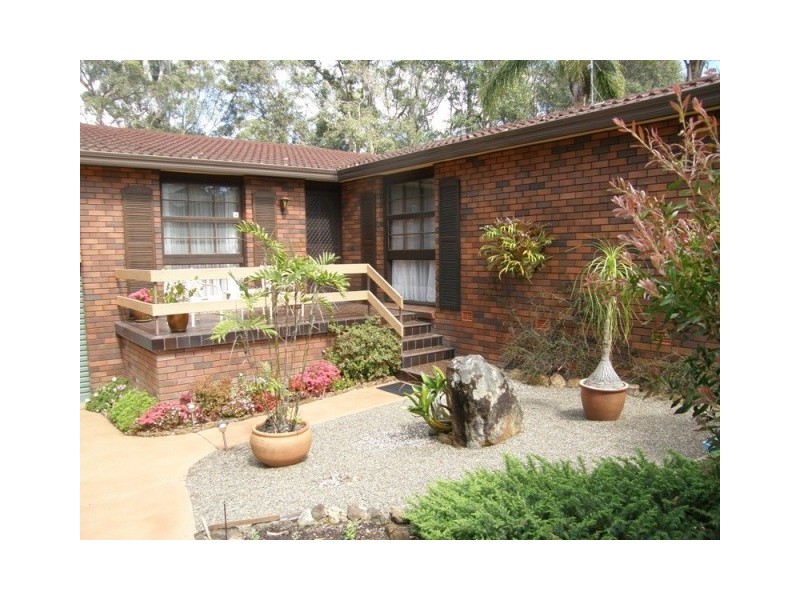 37 Clyde Street, Mollymook NSW 2539