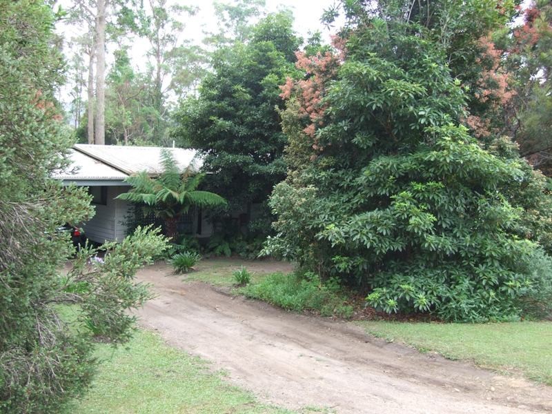 13 Alma Avenue, Fishermans Paradise NSW 2539