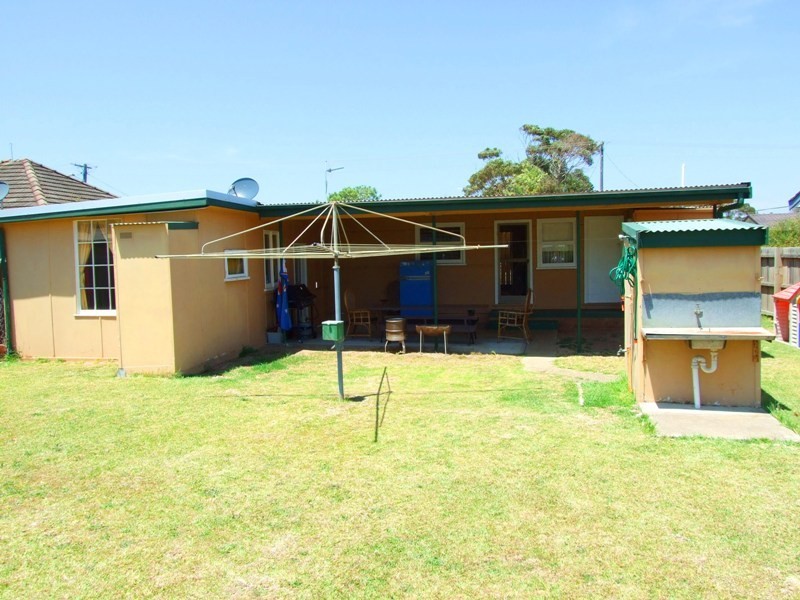 25 Powell Avenue, Ulladulla NSW 2539