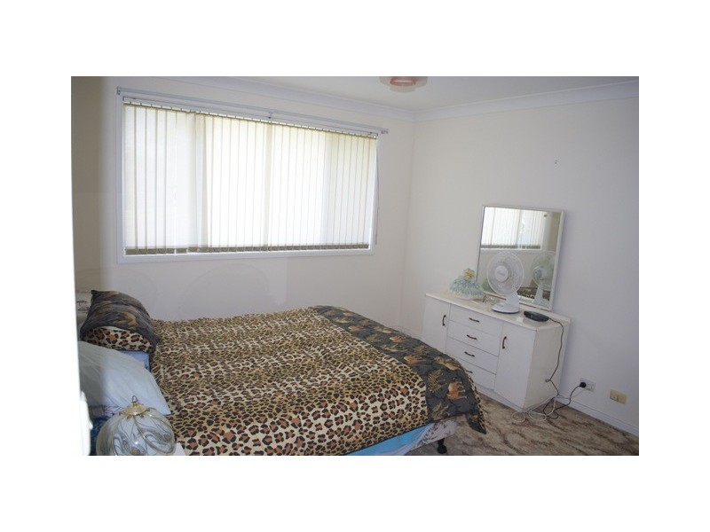 42 Bushland Avenue, Mollymook NSW 2539