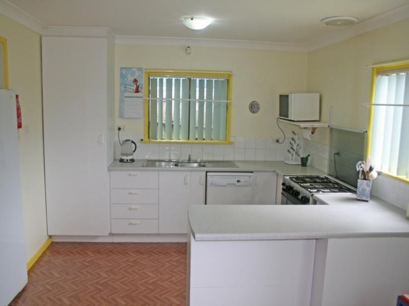 78 Wattle St, Fishermans Paradise NSW 2539