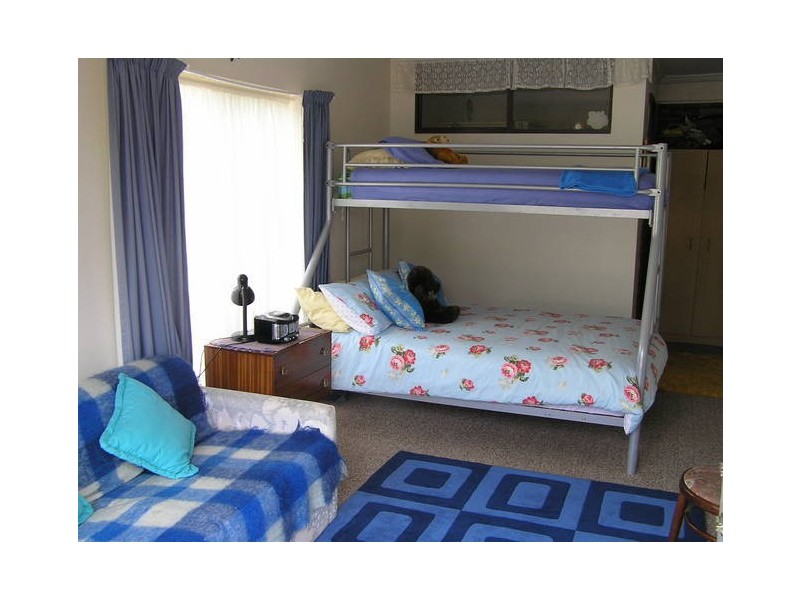 98 Jacobs Drive, Sussex Inlet NSW 2540